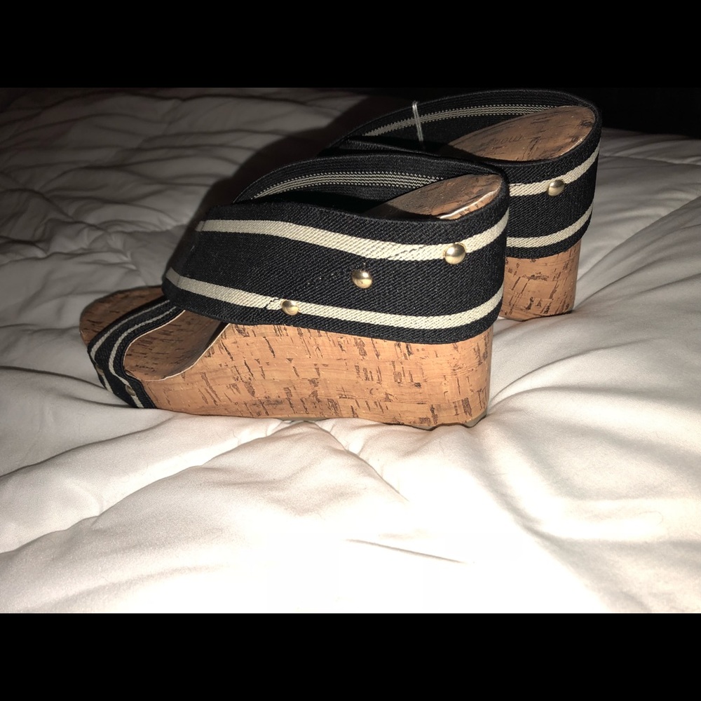 Black and White Cork Wedges
